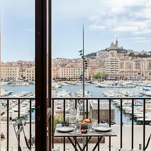 Premiere Ligne - Bel En 1ere Ligne Du Vieux E , Marseille France